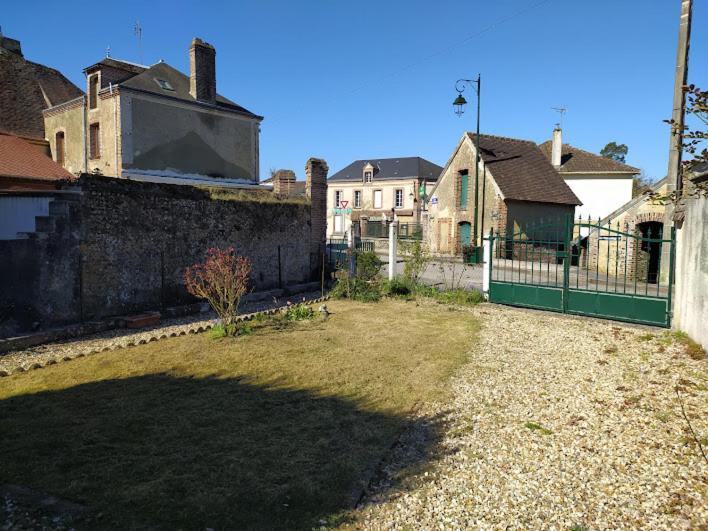 Villa La Petite Venise à Longny les Villages Extérieur photo